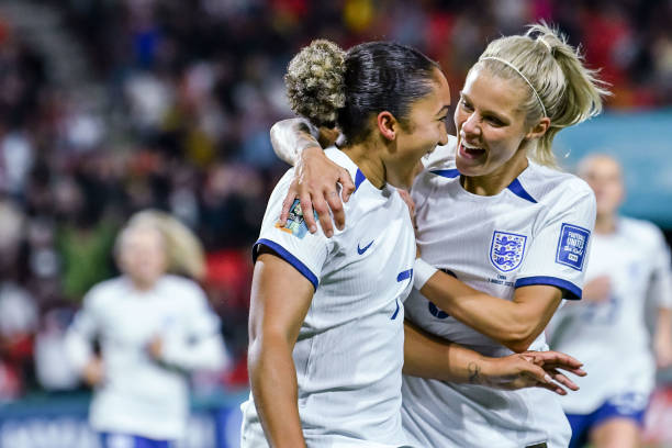 他们在防守 他们在防守